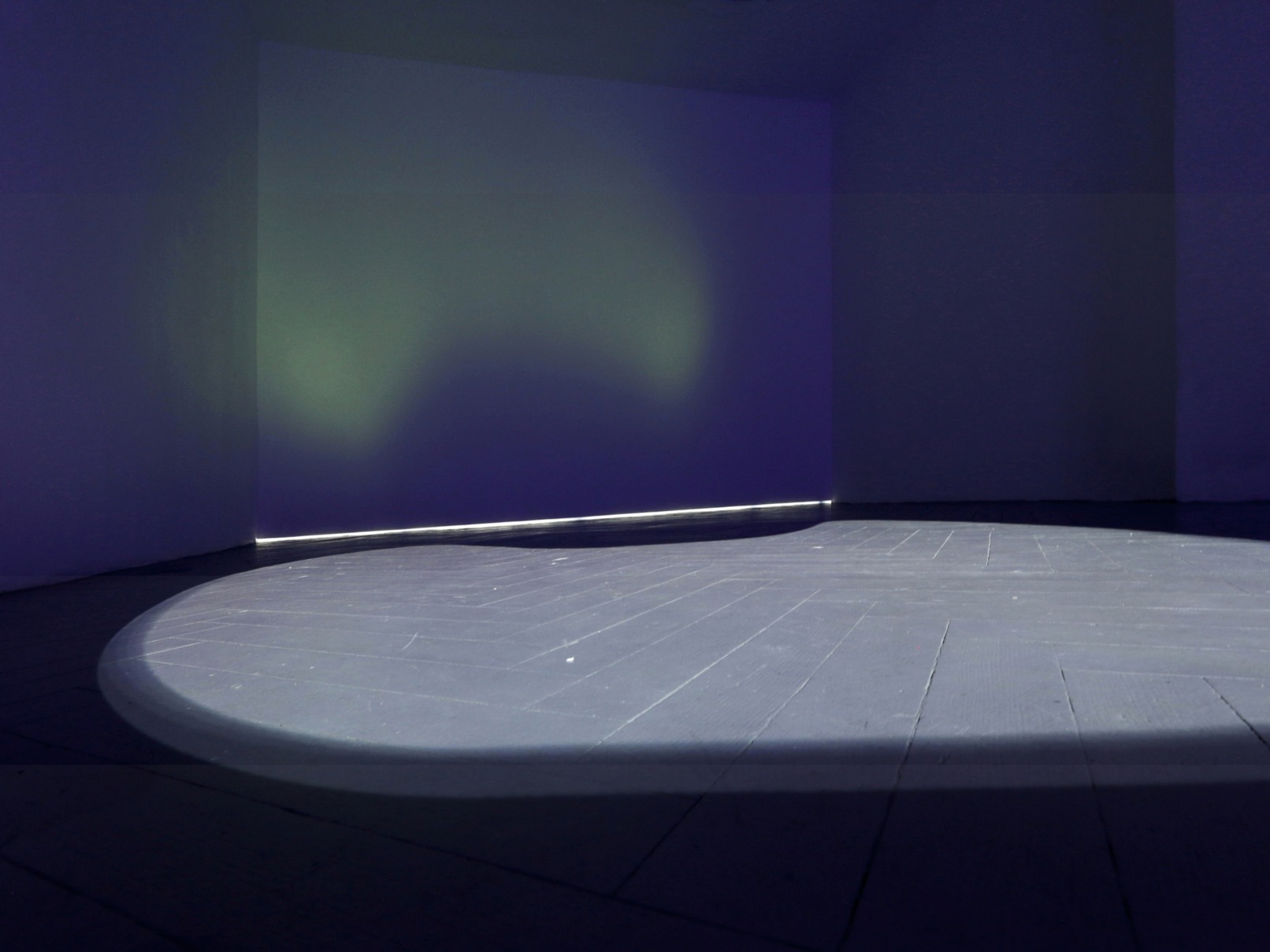 Lichtwanderung, 2021, Video-Bodenmapping, Loop 8 Min., 4,50 x 4,5 m, Frise, Hamburg