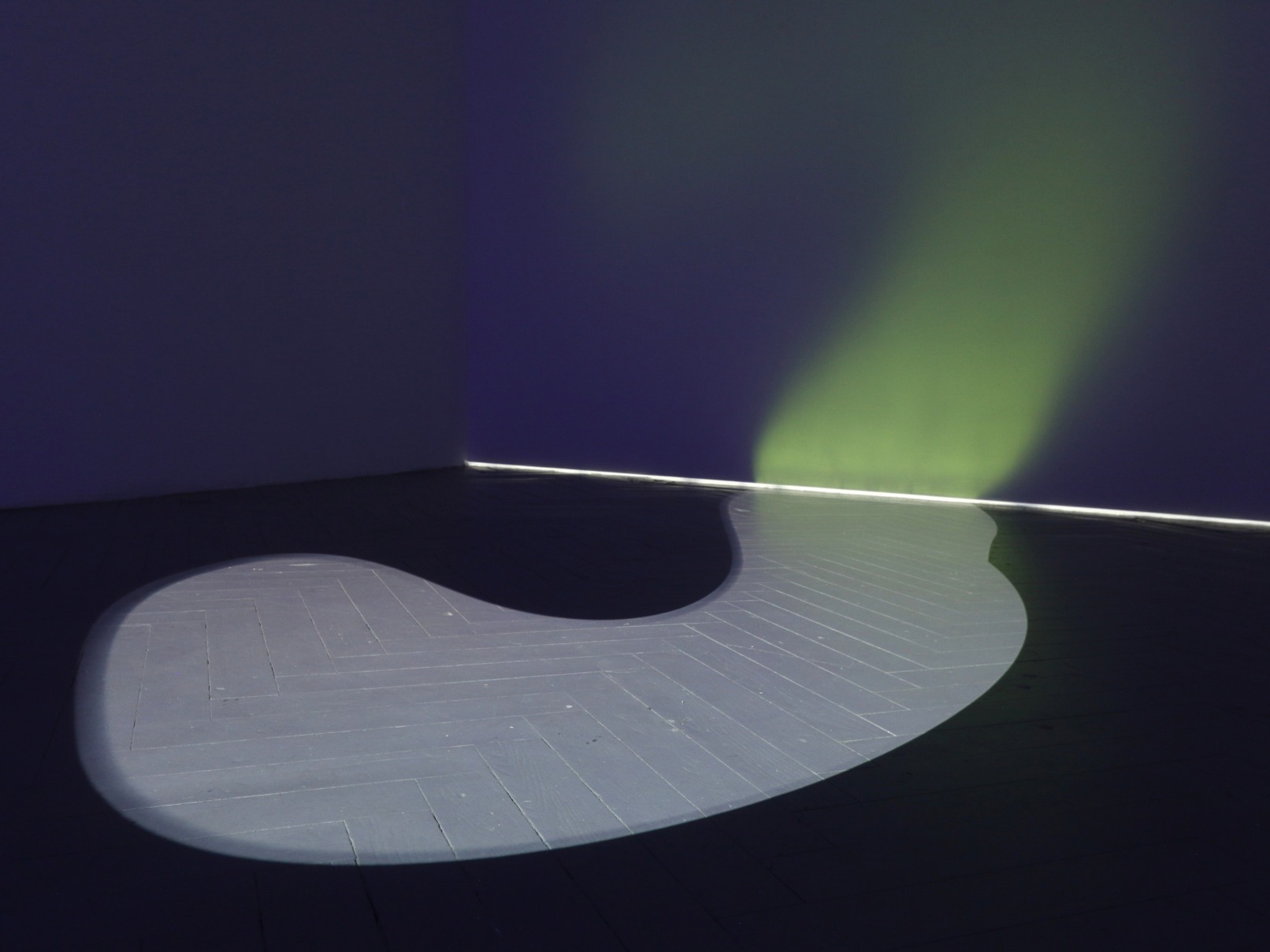 Lichtwanderung, 2021, Video-Bodenmapping, Loop 8 Min., 4,50 x 4,5 m, Frise, Hamburg