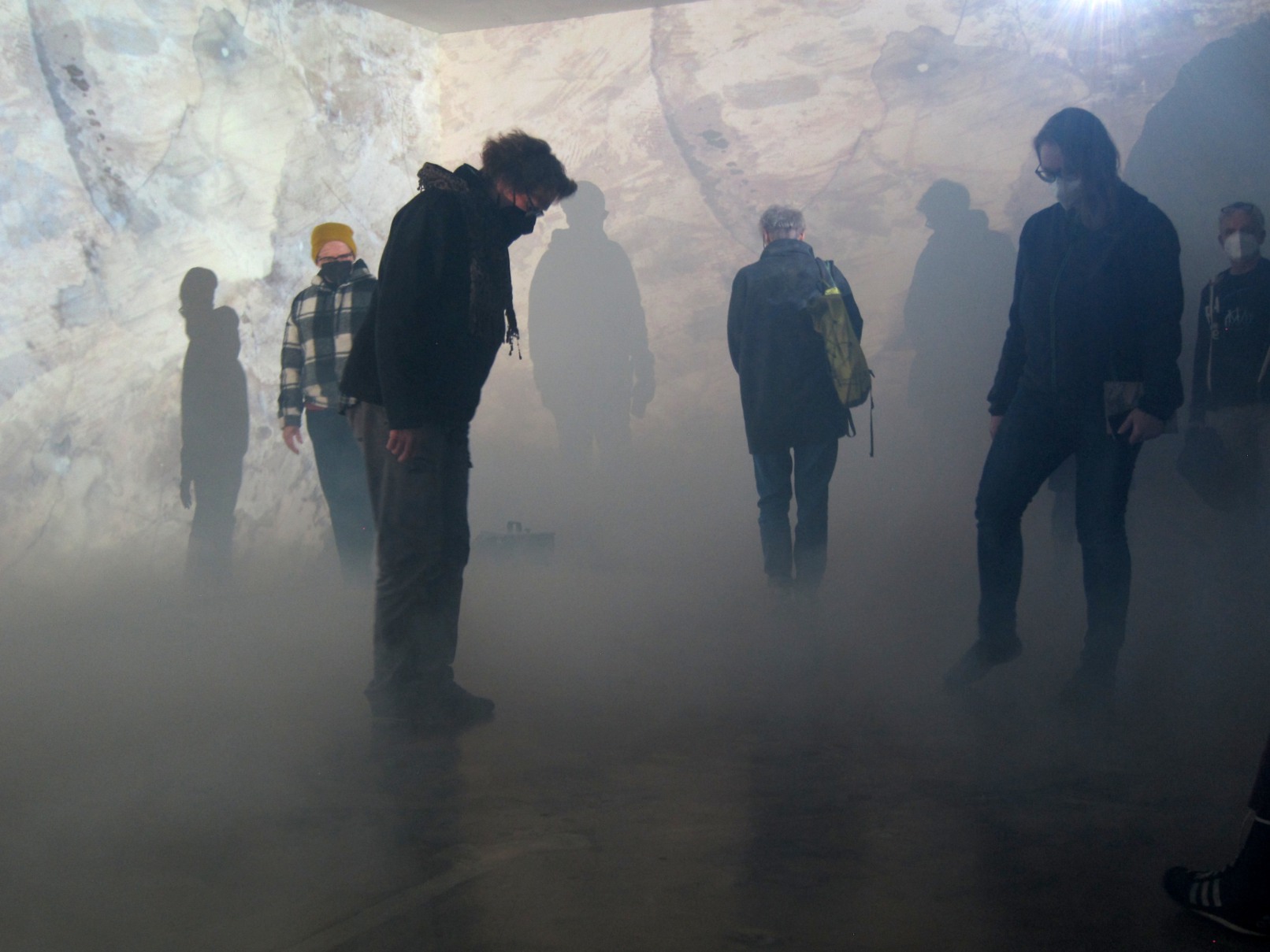 Camouflage, 2021, Videoinstallation, Sehsaal, Wien