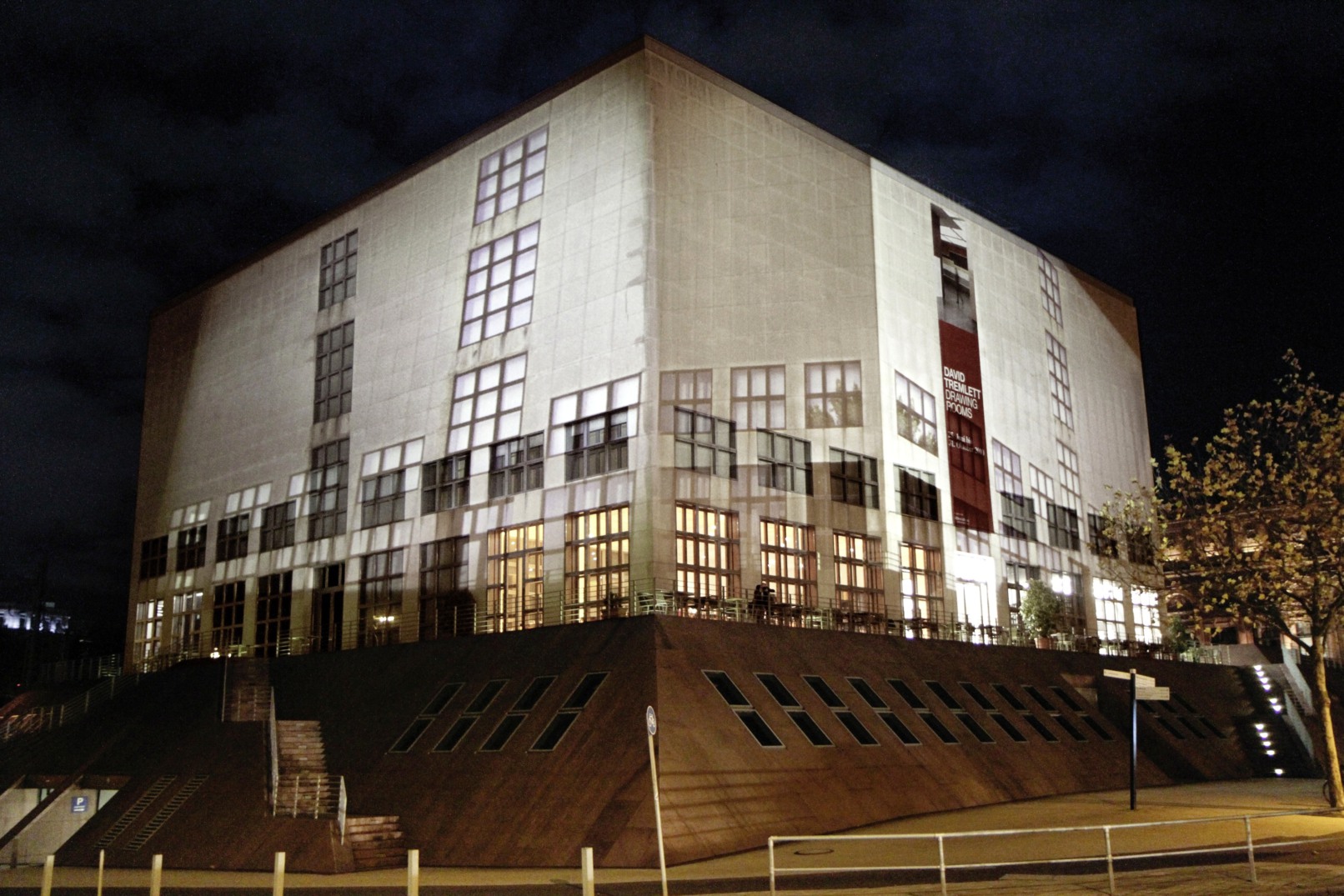 Gegenwart II, 2010, Doppelprojektion, Hamburger Kunsthalle
