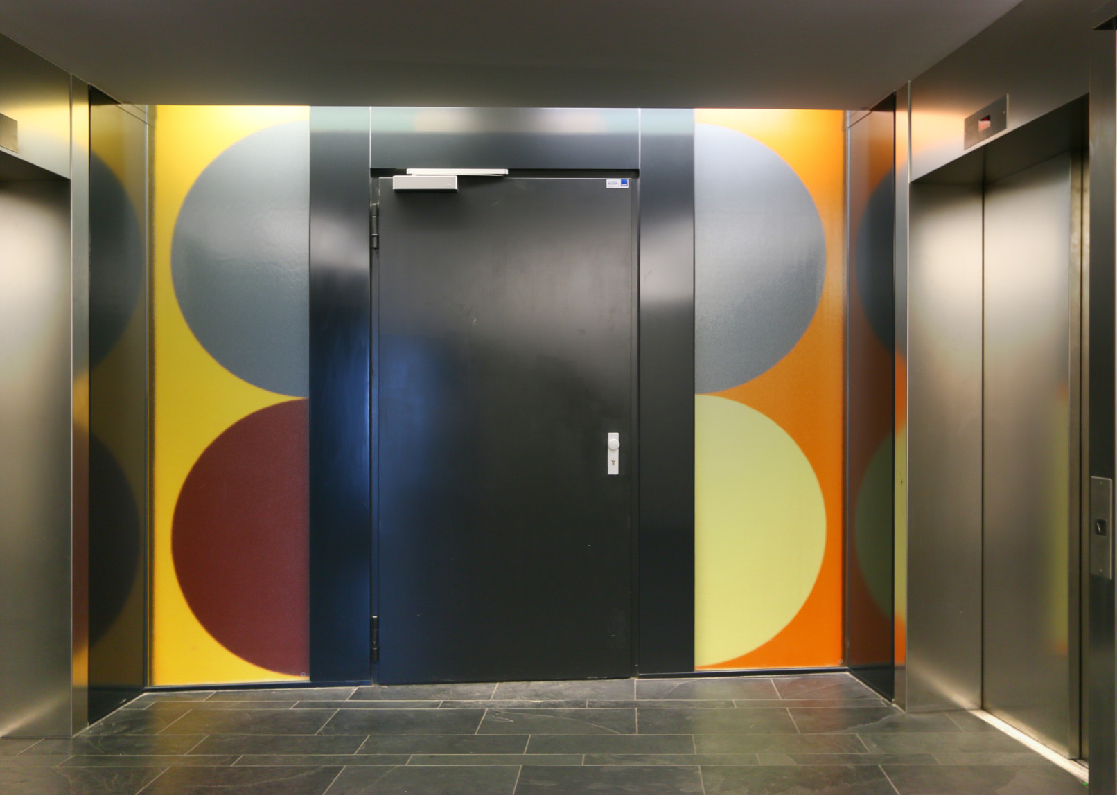 Wandgestaltung Bürogebäude, Gustav-Mahler-Platz, Hamburg